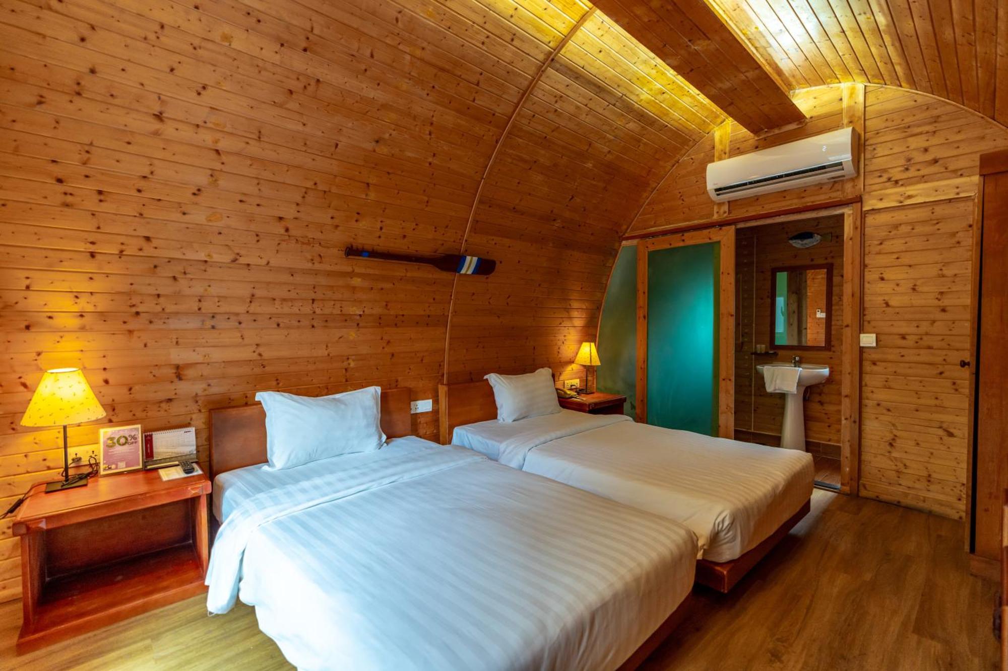 Independence Hotel Resort & Spa Sihanoukville Bagian luar foto