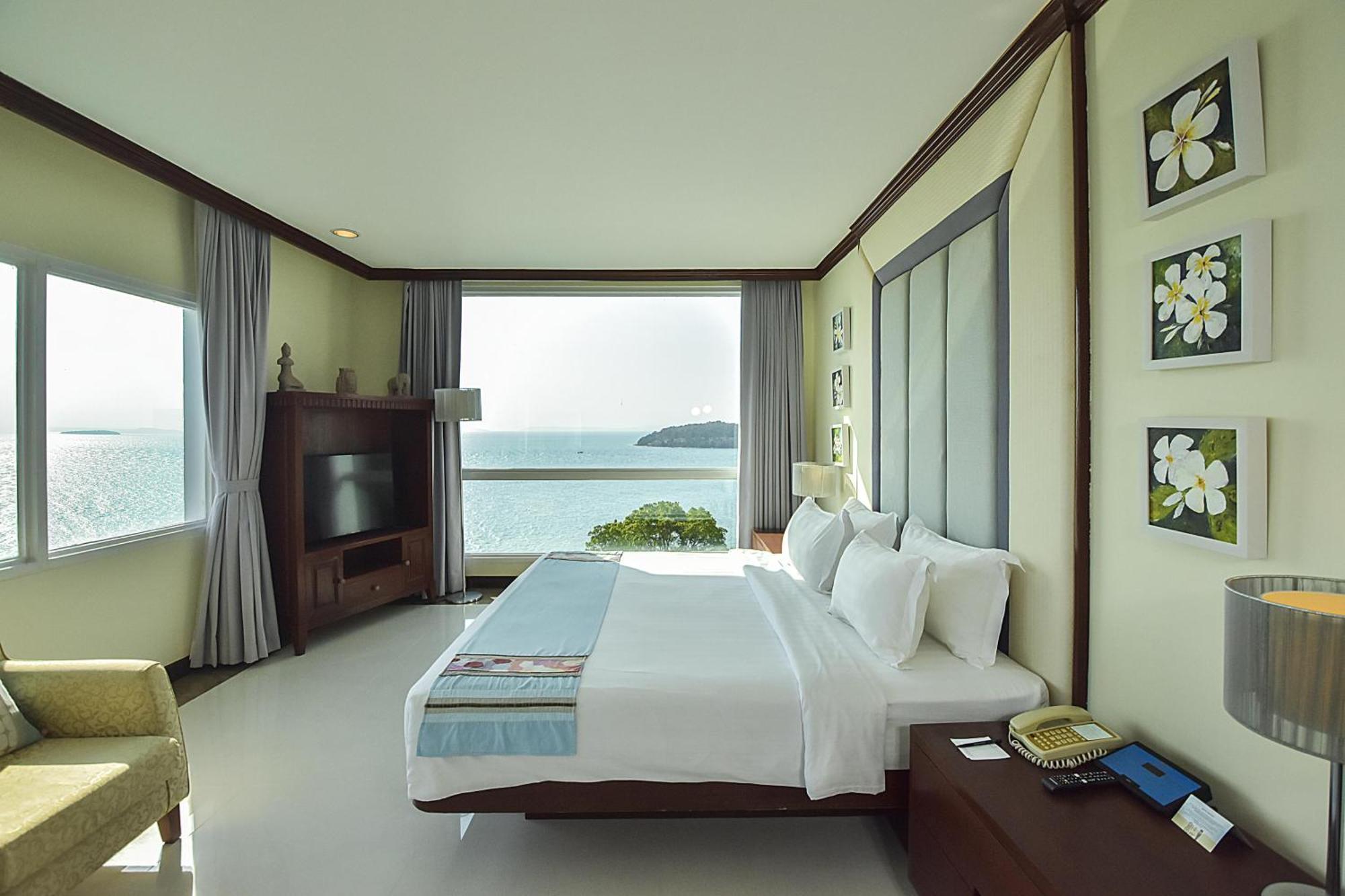 Independence Hotel Resort & Spa Sihanoukville Bagian luar foto